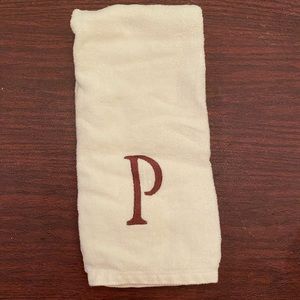 Hand towel with initial letter P